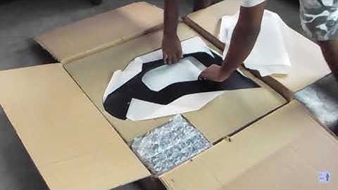 Orion Skyquest XT10 plus  reflector telescope unboxing & assembly part 1.