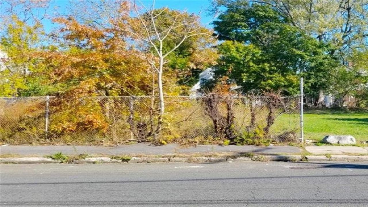 1860 Seaview Avenue, Bridgeport, CT Presented by Levi Judqin. YouTube