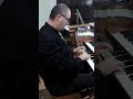 Organista arrabbiato con il microfono #music #funny #organ