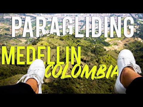 CARA TERBAIK UNTUK MELIHAT KOTA INI: Paralayang di Medellin Kolombia