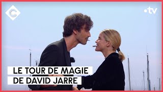 Le tour de magie de David Jarre - C à vous - 25/05/2023