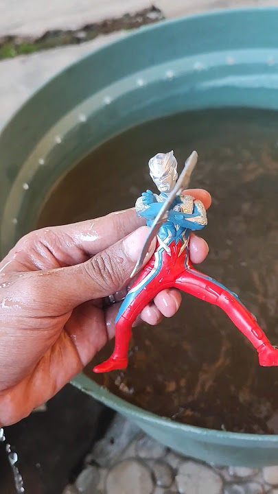 Oh.Oo..Stinky 😵‍💫🤢🤮 Minions #funny #shortvideo #squishys #memes #fidgettoys #trends #toys #ultraman