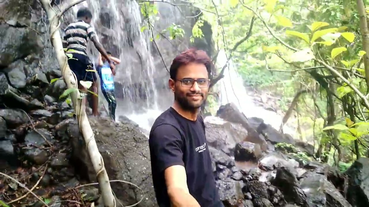 Old memories in kokan 🌲🌲🌧🌧rainy day.