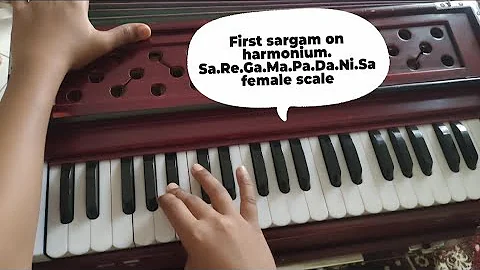 Learn to play Sa Re Ga Ma Pa | 4th black | Harmonium tutorial 1(a)| female scale harmonium lesson 1