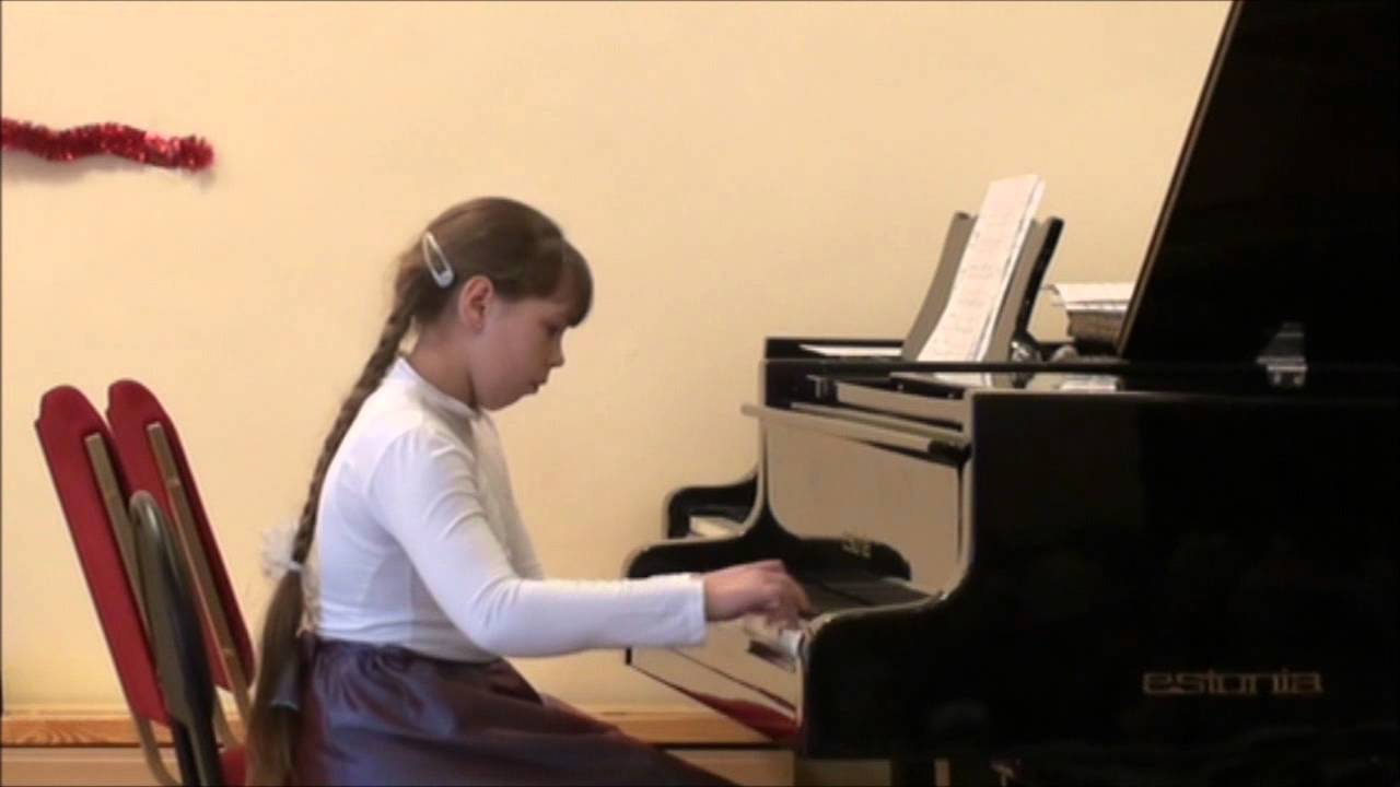 Чайковский "Песня жаворонка" из "Дет.альбома" - YouTube