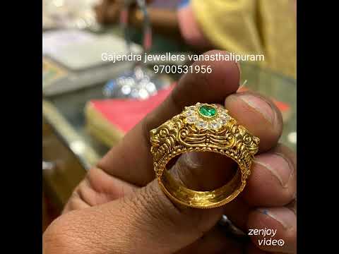 Indian wedding jewellery hi-res stock photography and images - Page 10 -  Alamy