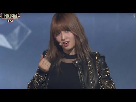 Girl Groups VS. Boy Bands covering the same song