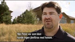 Joe Sakic and Peter Forsberg play golf