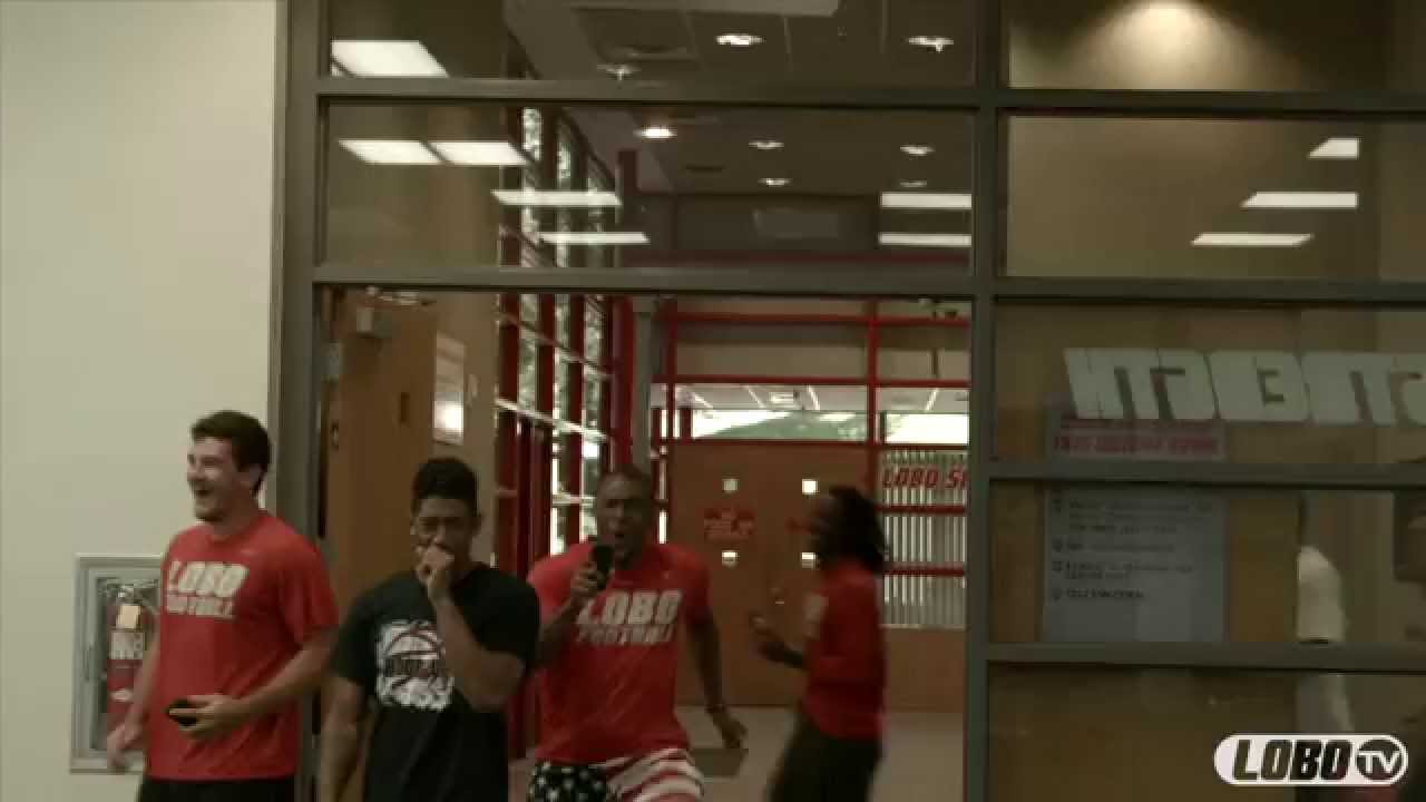 football score Lobo Football Completes New Weight Room, Reveals to Team