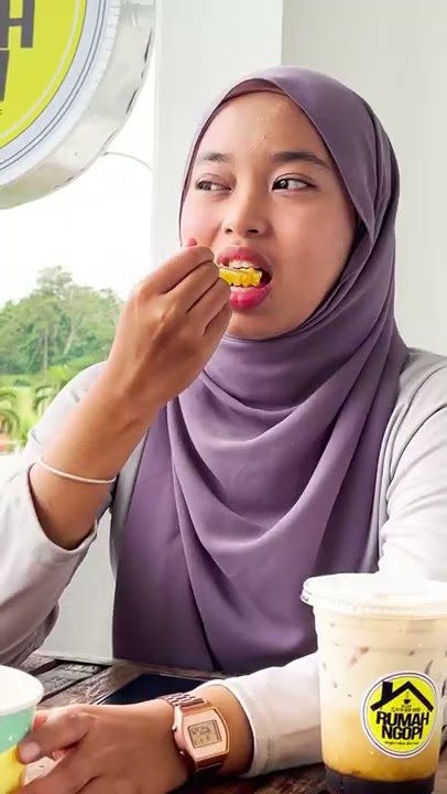 MAKAN DENGAN SETAN