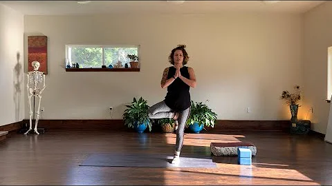 Essential Yoga: Morning Moves