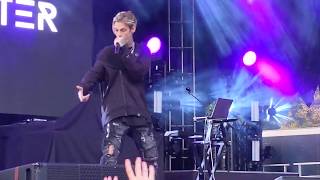 Aaron Carter - Bad 2 Good performed at the Pop 2000 Tour in London Ontario