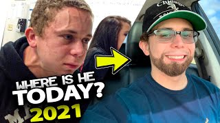 Here's what the VEIN GUY Is up to TODAY!! Trying to Hold a Fart Next to a Cute Girl in Class MEME