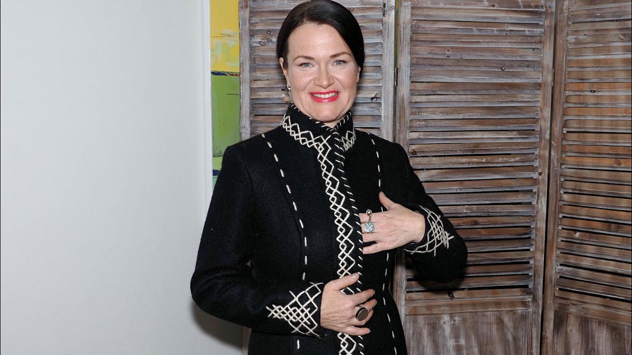 Пальто с вышивкой (огнеупорное😉)