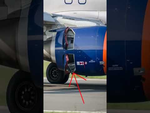 Как работает реверс самолета? #fly #авиация #shorts