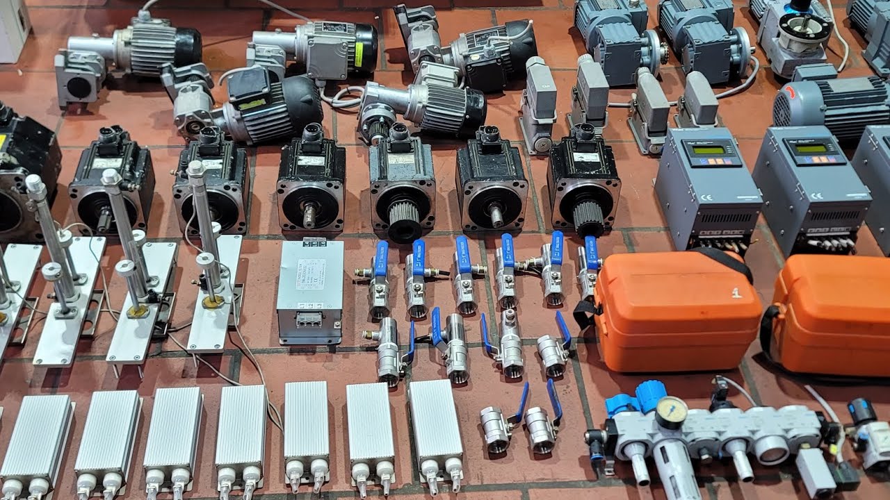 Mô tơ giảm tốc Genmany. Khởi đông mềm. Lh 0867735229.quạt lọc. Công tác ht. SERVO .khóa 