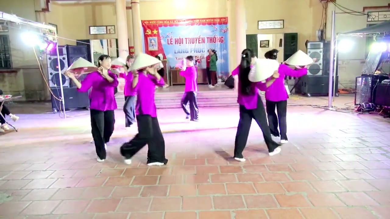 Múa : Trên Đồng Lúa Vàng