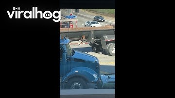 Delivery Robot Attempts To Cross Busy Intersection || ViralHog