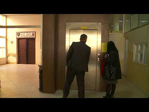 Video: Cili është ndryshimi midis ashensorit dhe shkallëve lëvizëse?