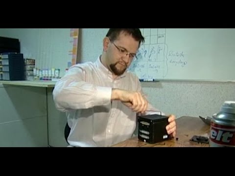 Miniature de la vidéo Technicien en optique de précision / Technicienne en optique de précision