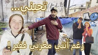 فيديو صادم حسناء روسية تعشق مغربي فتتحدى والديها وتعيش معه في كوخ لماذا يعيشان من الأزبال