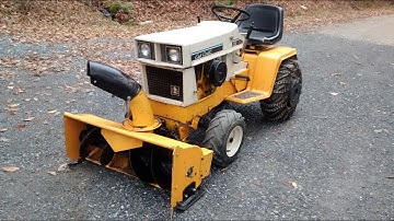 1972 IH Cub Cadet 149 with Snow Thrower