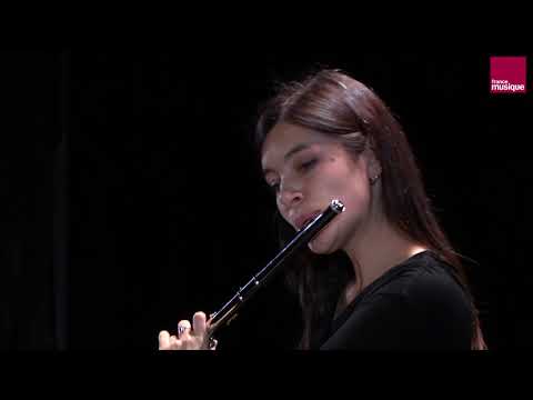 Bach : Partita pour flûte seule en la mineur BWV 1013 III. Sarabande (Mathilde Calderini)