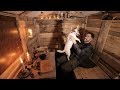 Log Cabin Life: Alone with my Dog in the Off Grid Pallet Wood Cabin