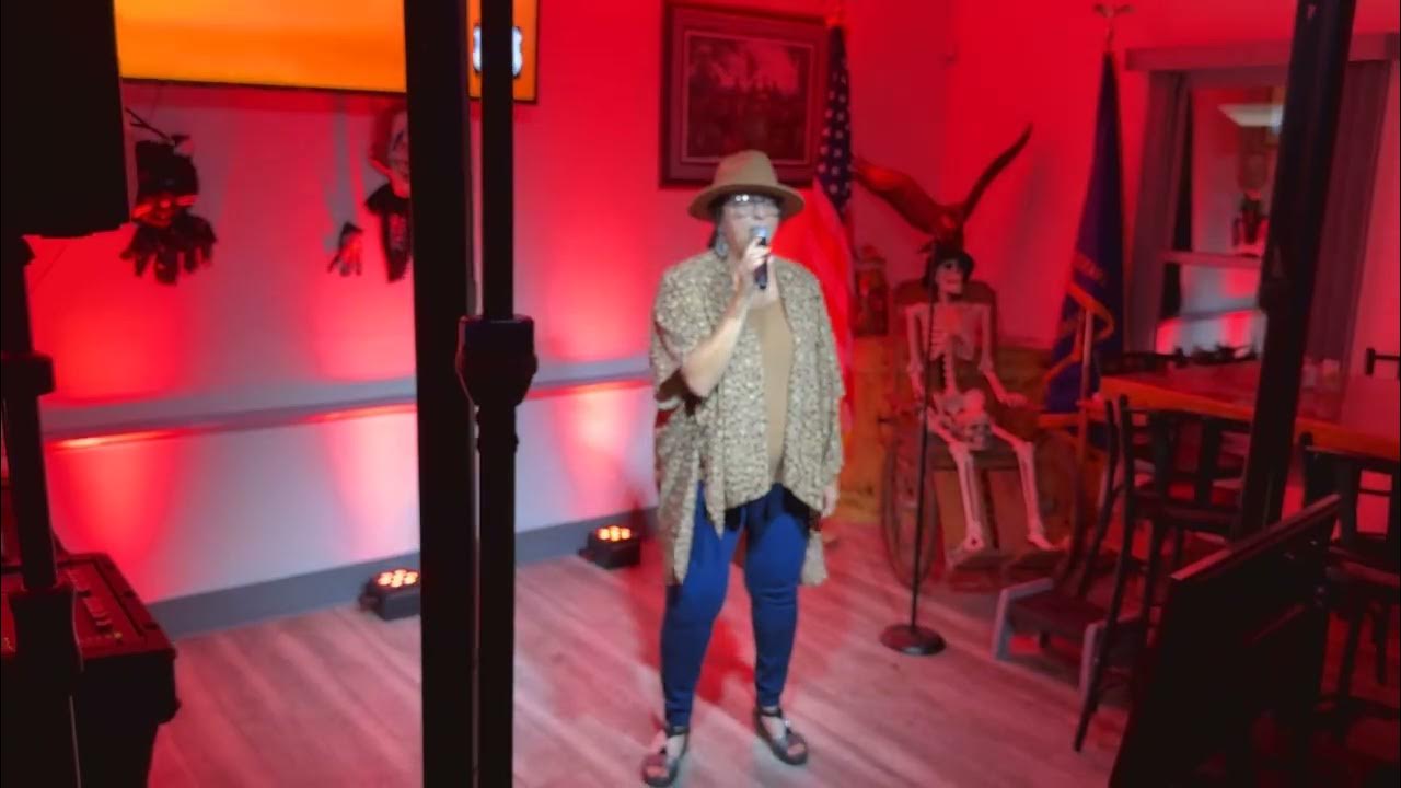 Carol V sings Eighteen Wheels and a Dozen Roses at Edinburg, Va VFW 10