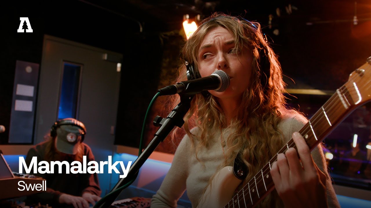 在 YouTube 上观看 Mamalarky - Swell | Audiotree Live