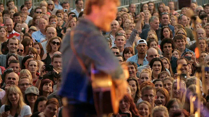Glen Hansard ::  Iveagh Gardens