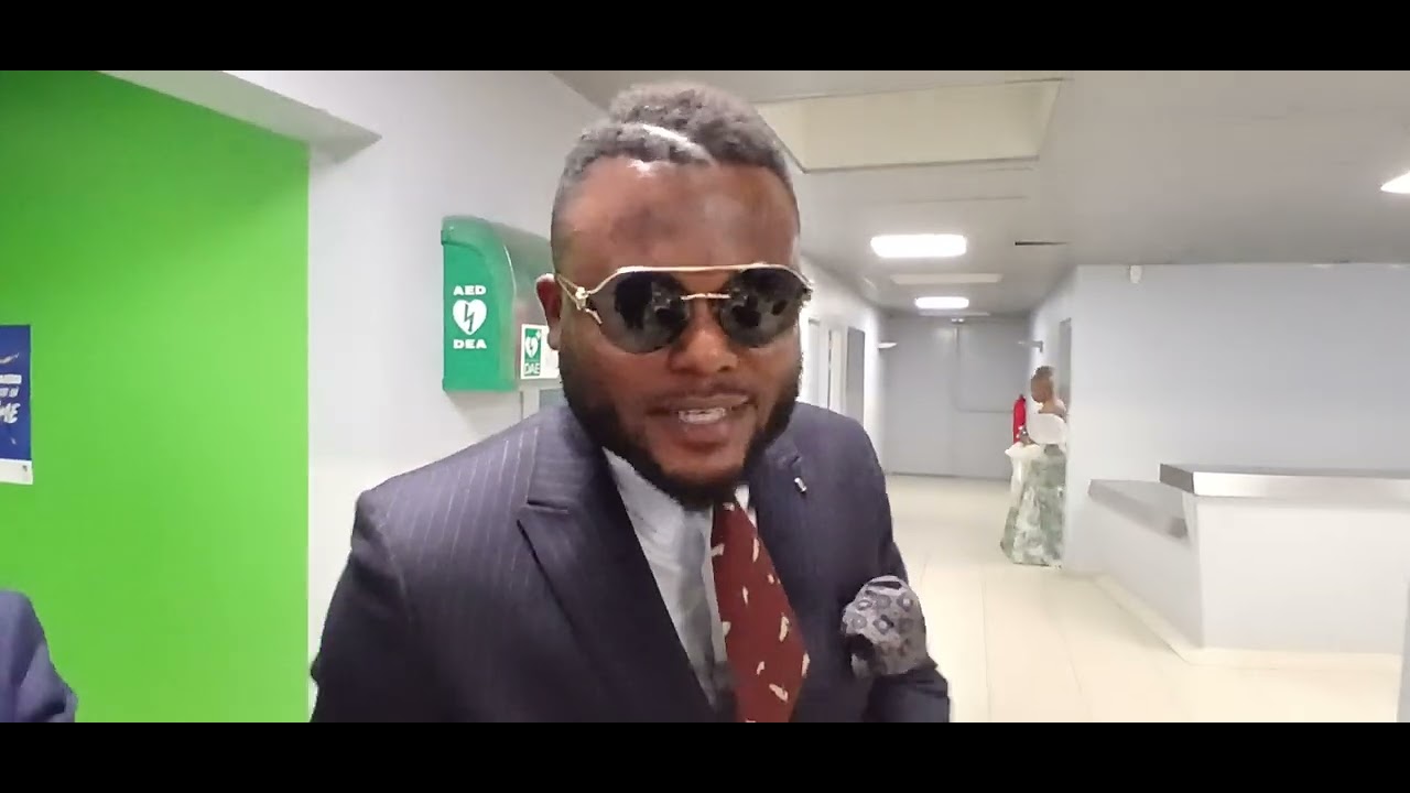 Tentative de bagarre entre bidroma et un sapeur (image du téléphone)