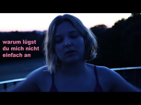 Carla Ahad - Warum lügst du mich nicht einfach an (Official Music Video)