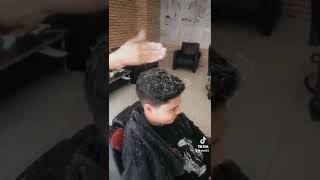 Decrat - Dilde (Işiksiz Sokaklar) Hayranlıkla Işimi Yaparak Dinliyorum