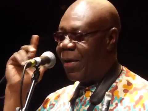Manu Dibango - Soul Makossa ( Live au Bascala Bruguières ) 24 11 2017 - YouTube