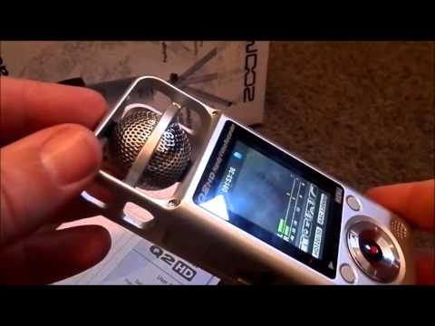 Zoom Q2HD handheld video recorder with pro audio mic