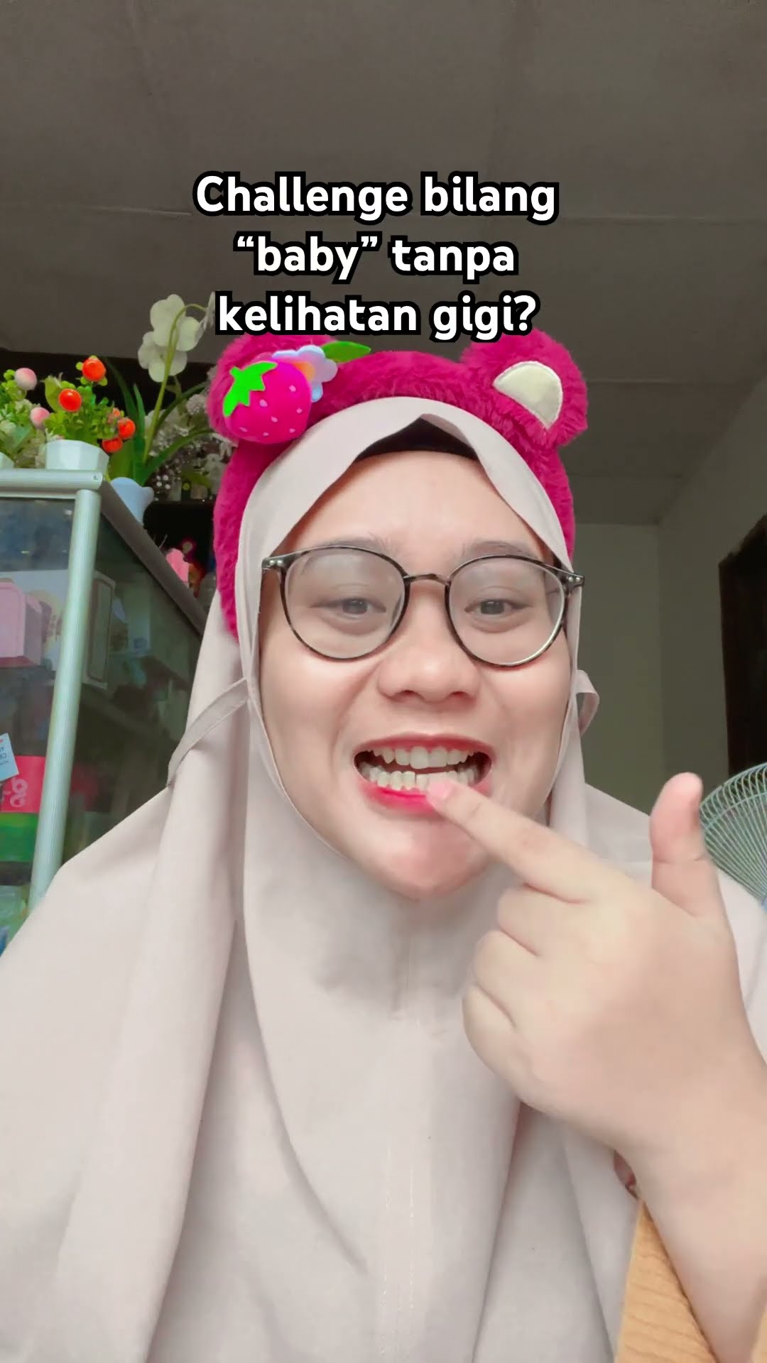 Challenge bilang “Baby” tanpa kelihatan gigi!