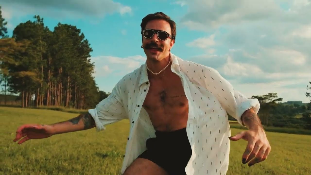 Rodrigo Alarcon - Menino Amor (visualizer)