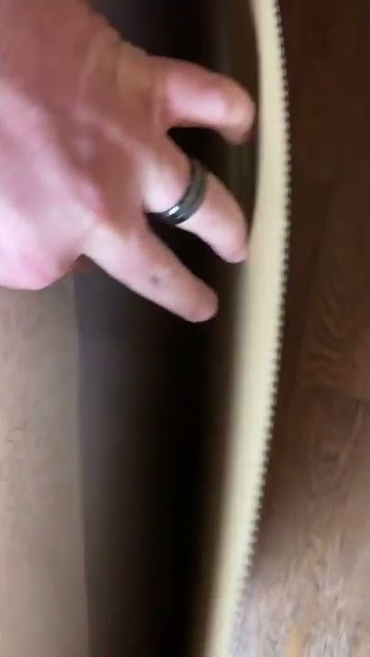 It’s difficult to make a Short with one hand!