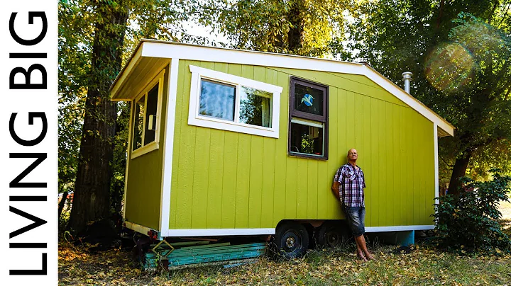 70 Year Old Builds Innovative Off-Grid Tiny House For Debt Free Retirement - DayDayNews