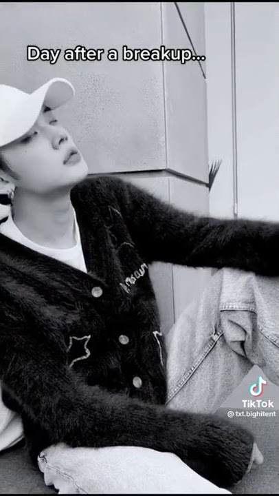 TXT ~ Lonely Boy