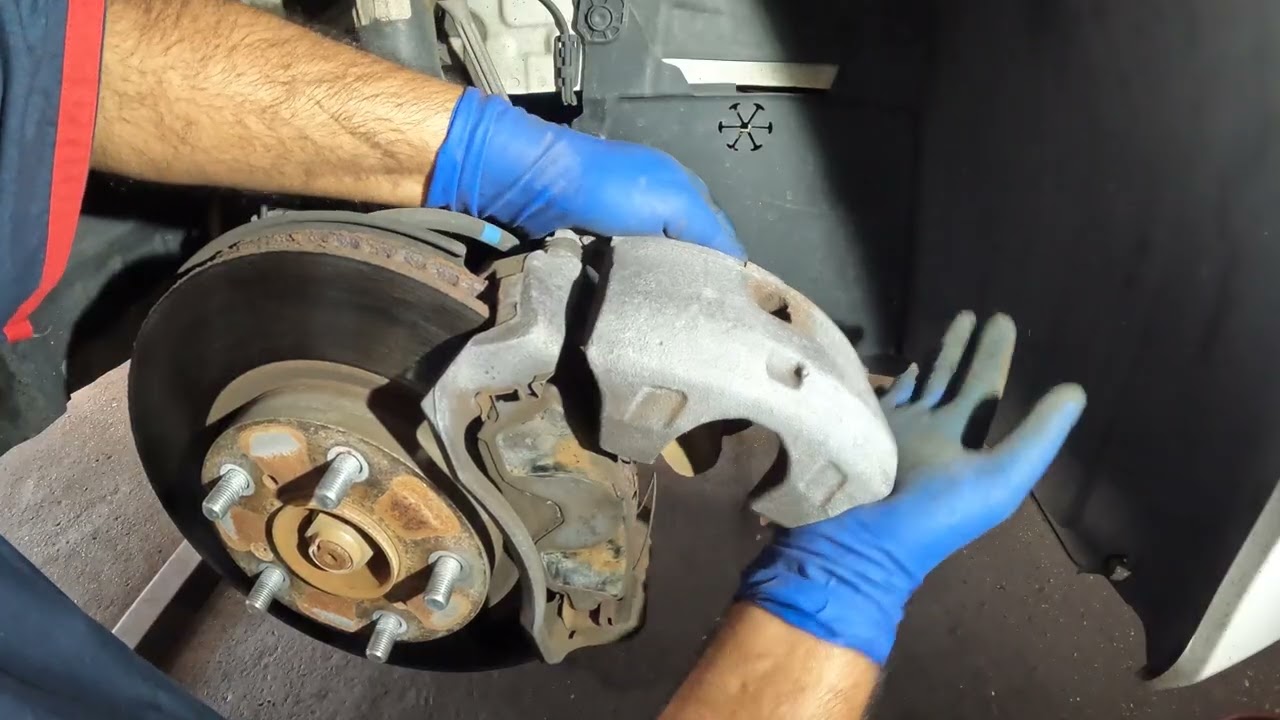 Три главные ошибки при торможении, которые приводят к деформации роторов тормозов