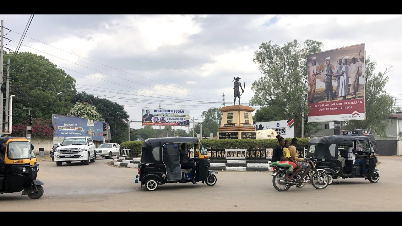 Hojatxonada etuk ayollarning videolari Hojatxonada etuk ayollarning videolari