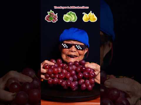 Mukbang ASMR 🍋‍🟩 Eating Purple grapes 🔥🔥🔥