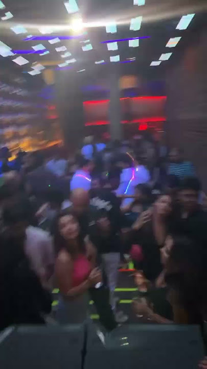 Kolkata best night club roxy the park with Dj ritzzze #kolkatanightlife #music #partymusic #kolkata
