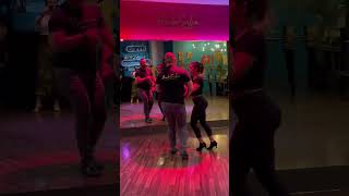 Reggie and Melitza continue with the longest one part 3! #ArubaSalsa #Aruba #Salsa #AdvancedSalsa