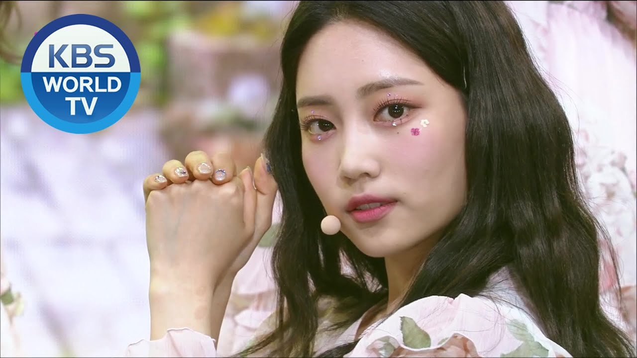 DIA (다이아) - Hug U (감싸줄게요) [Music Bank / 2020.07.03] - YouTube