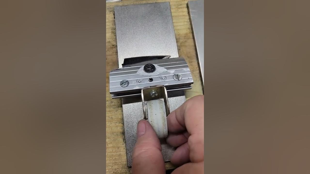 KME Self-Aligning Broadhead Sharpening Jig