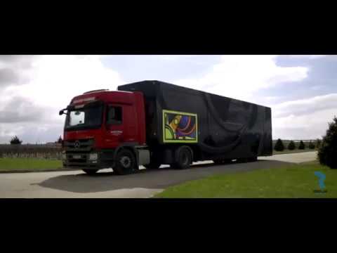 Tarif politiker svært Motorhome Valentino Rossi VR46 - YouTube