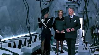 101 Dalmatians - Cruellas Office